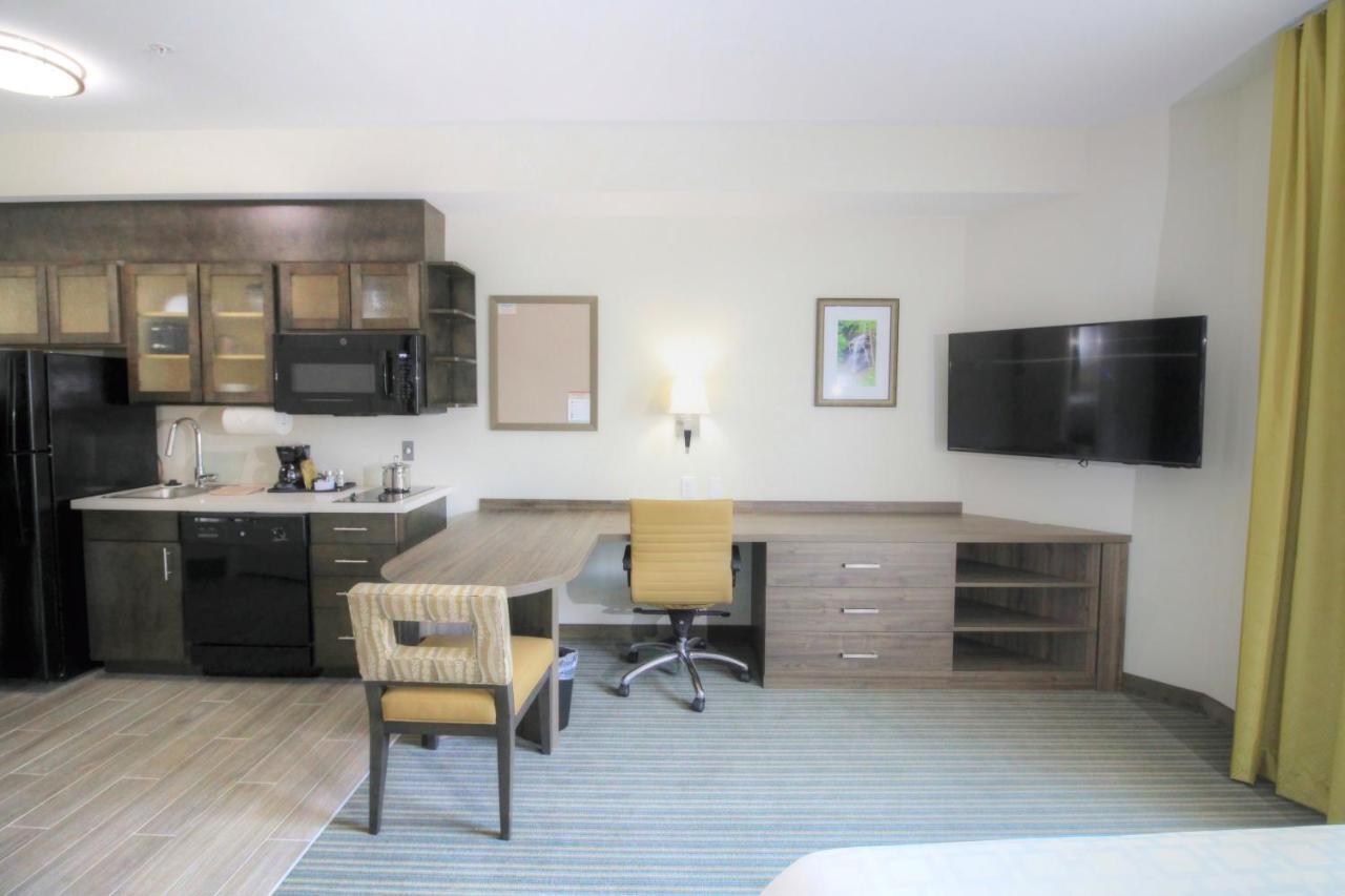 Candlewood - East By Ihg 3*